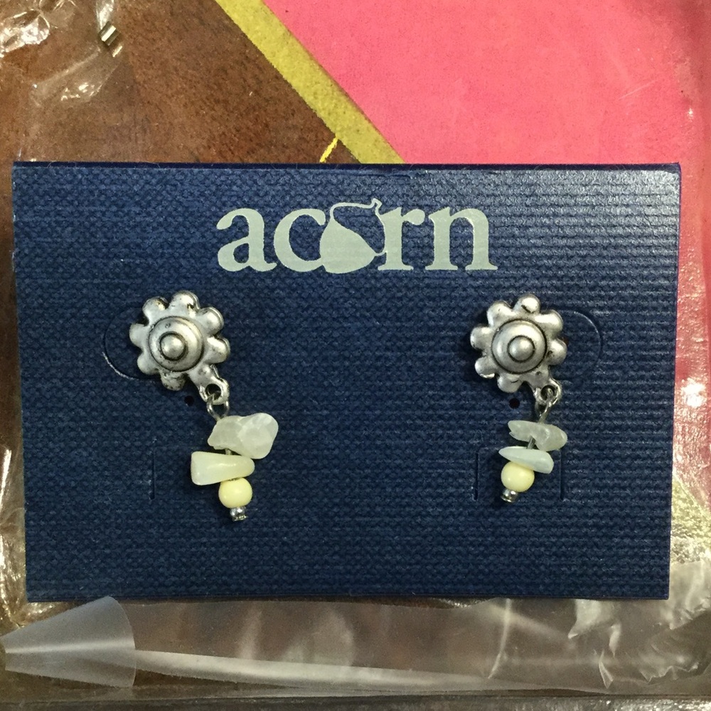 Petite but beautiful silvertone and white Pierced